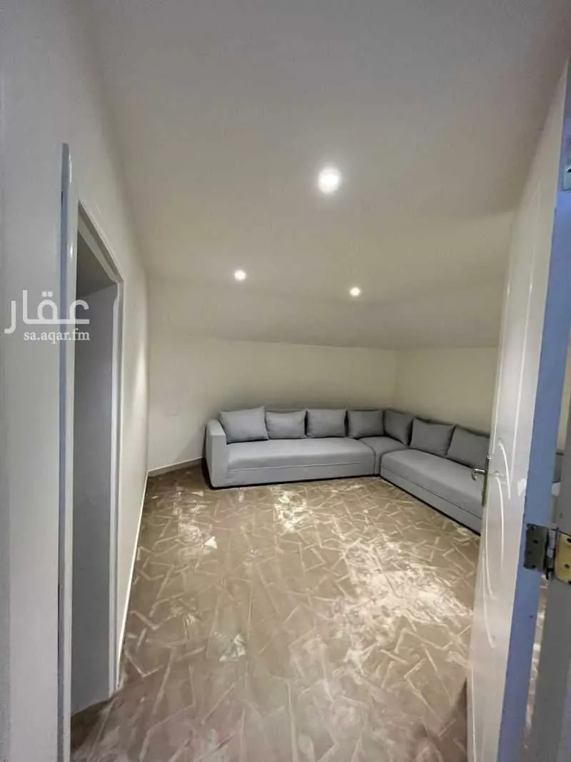 شقة 2 غرف في النرجس 8