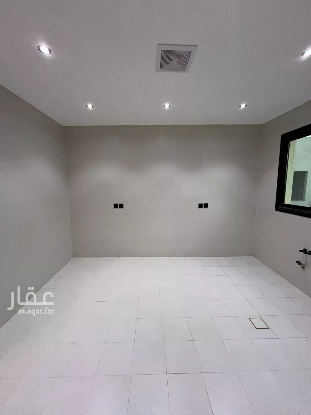 3 bedroom floor in Al Janadriyah 17