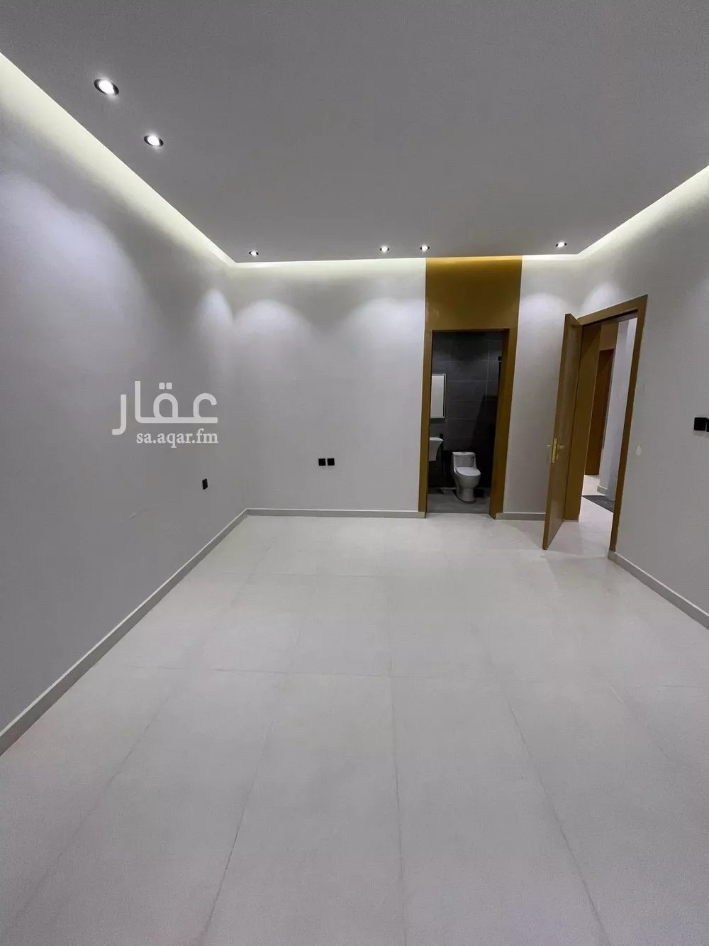 3 bedroom floor in Al Janadriyah 19