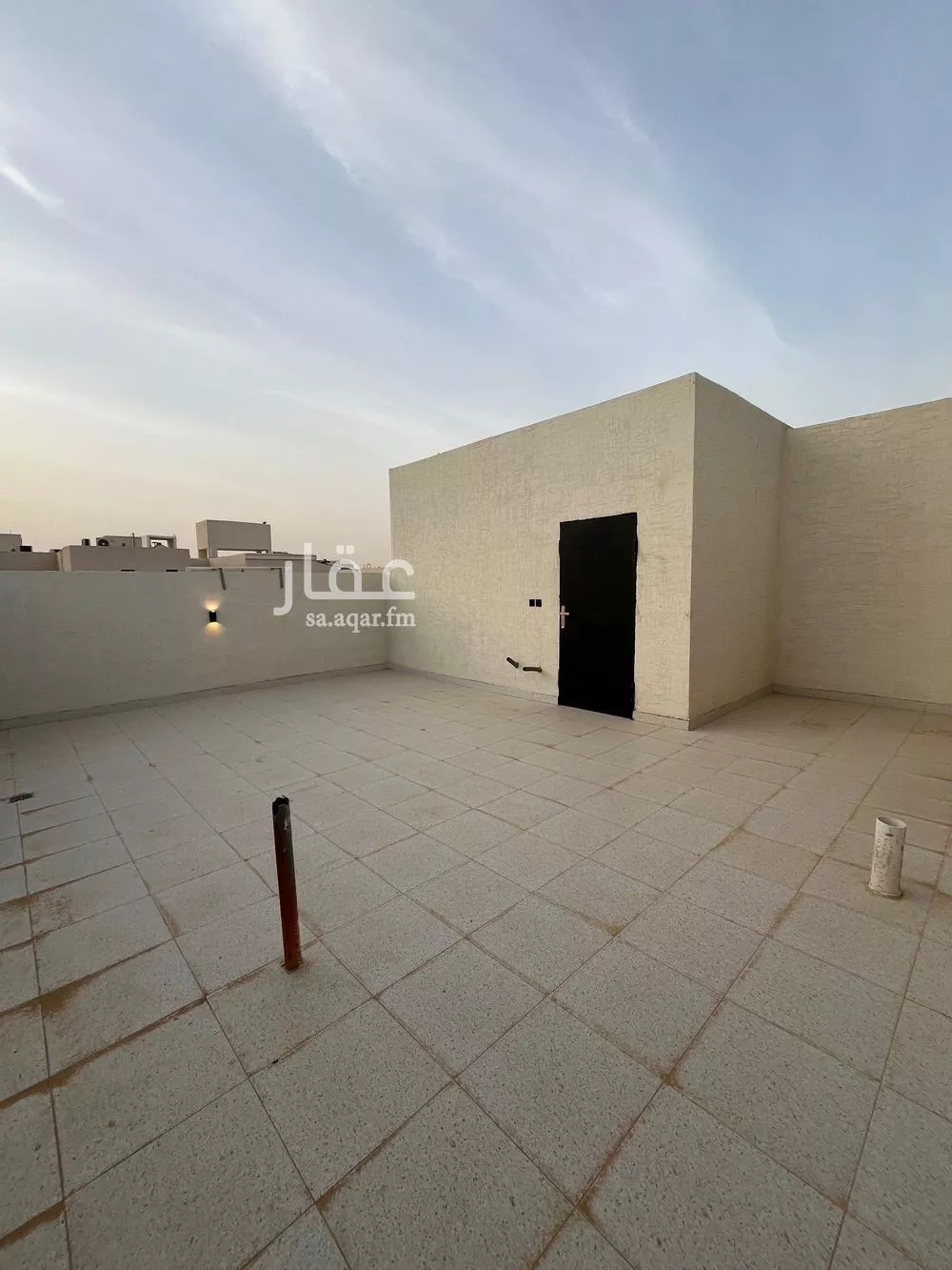 3 bedroom floor in Al Janadriyah 27
