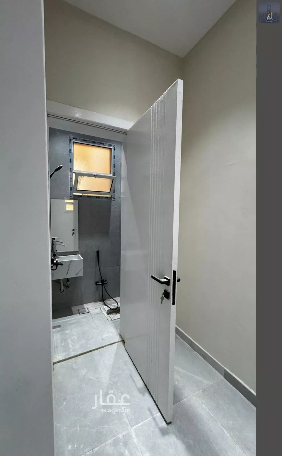 5 bedroom floor in Al Janadriyah 7
