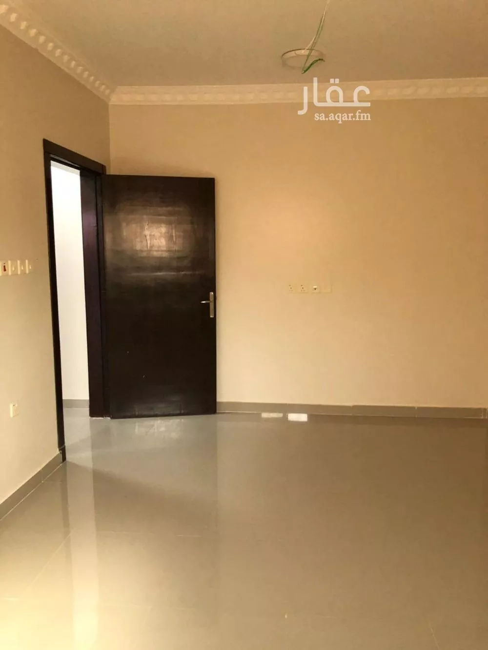 3 bedroom floor in Dhahrat Laban 11