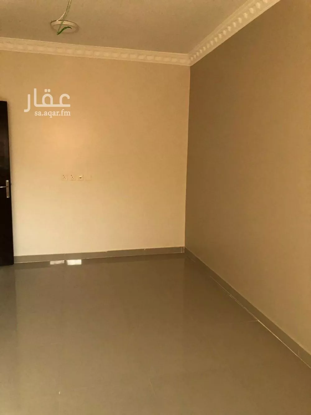 3 bedroom floor in Dhahrat Laban 7