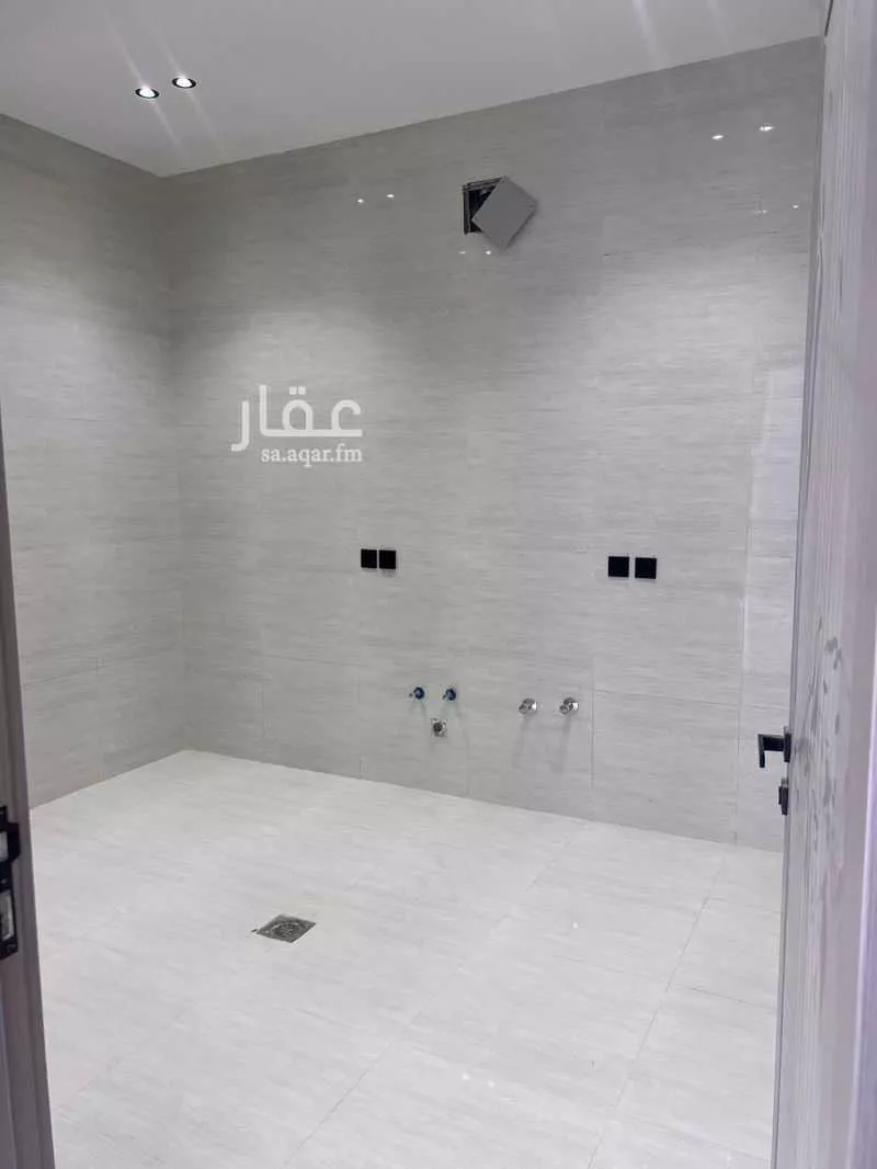 5 bedroom apartment in As Sawari 12