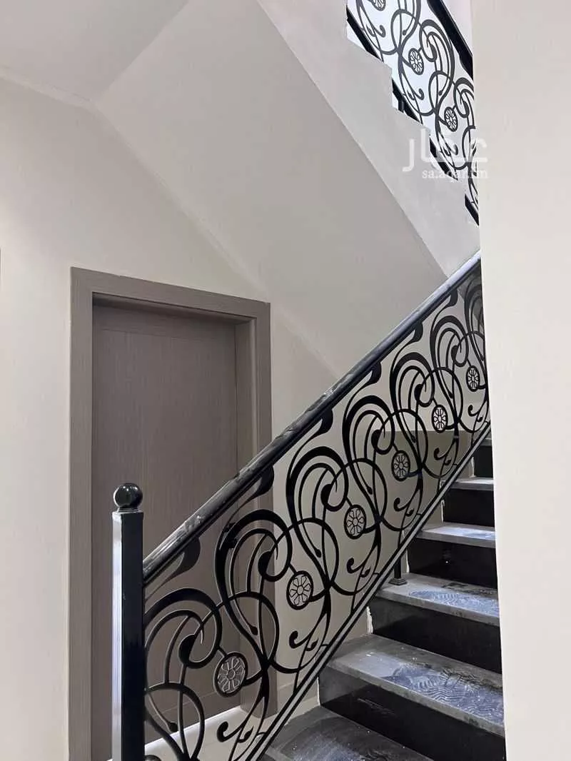 5 bedroom apartment in As Sawari 22
