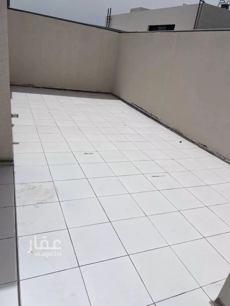 5 bedroom apartment in As Sawari 28