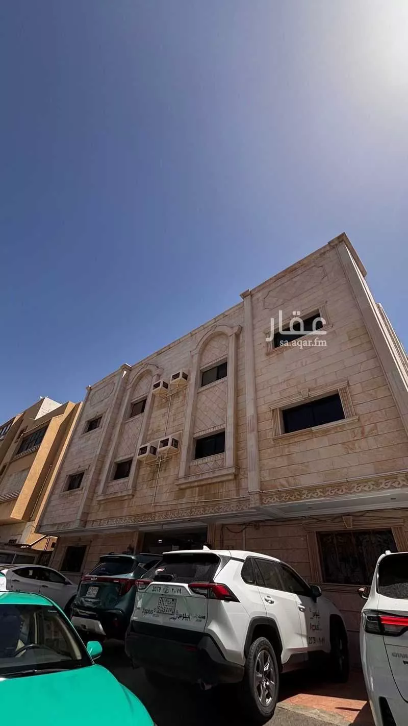 2 bedroom building in Al Safa, Jeddah 7