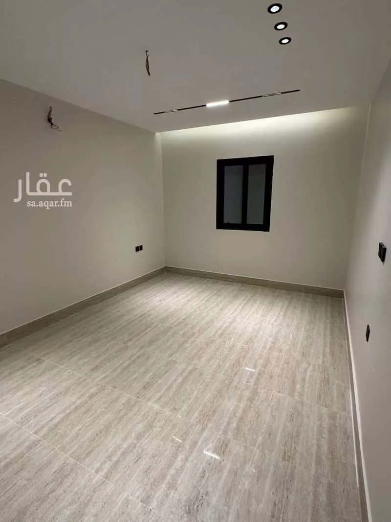 شقة 8 غرف في الندى 6
