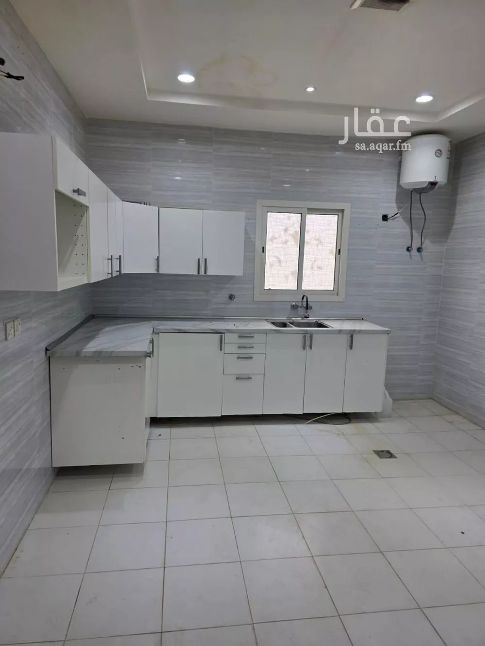 4 bedroom floor in Al Qairawan 8