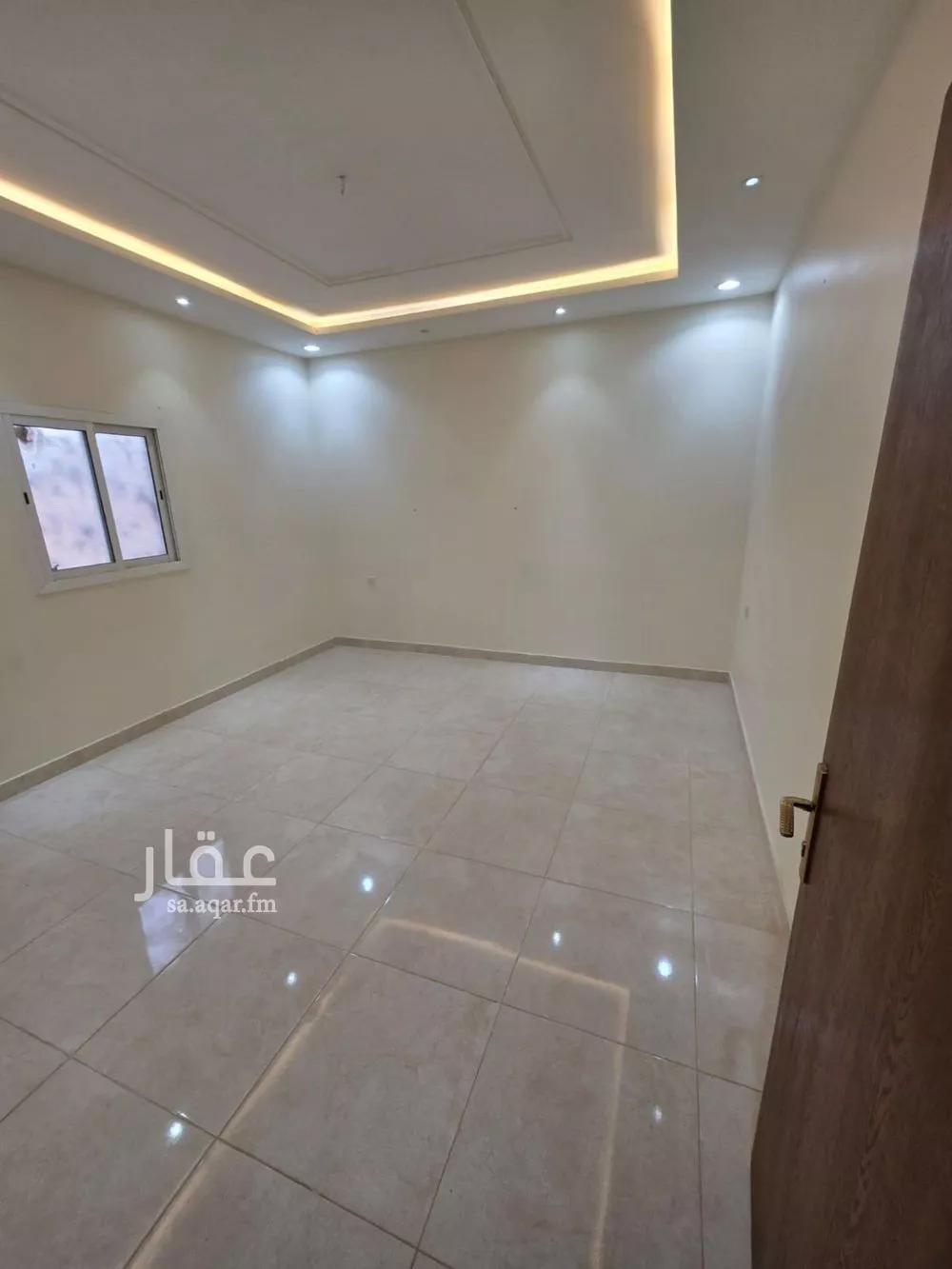 4 bedroom floor in Al Qairawan 9