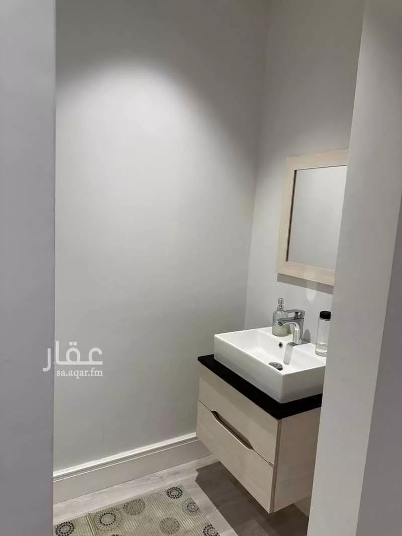 3 bedroom apartment in Al Malqa 7