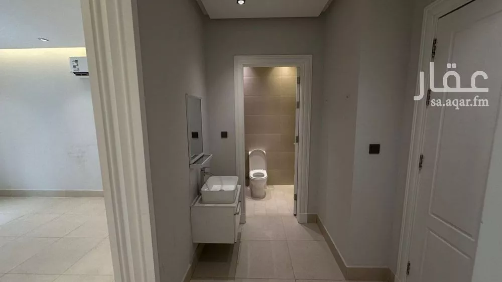 2 bedroom floor in Al Malqa 6