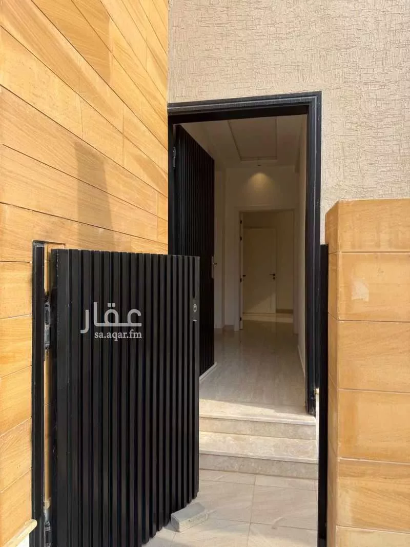 4 bedroom villa in Al Mahdiyyah 4