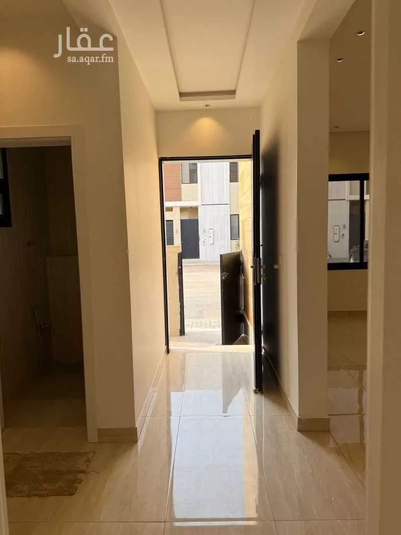 4 bedroom villa in Al Mahdiyyah 10