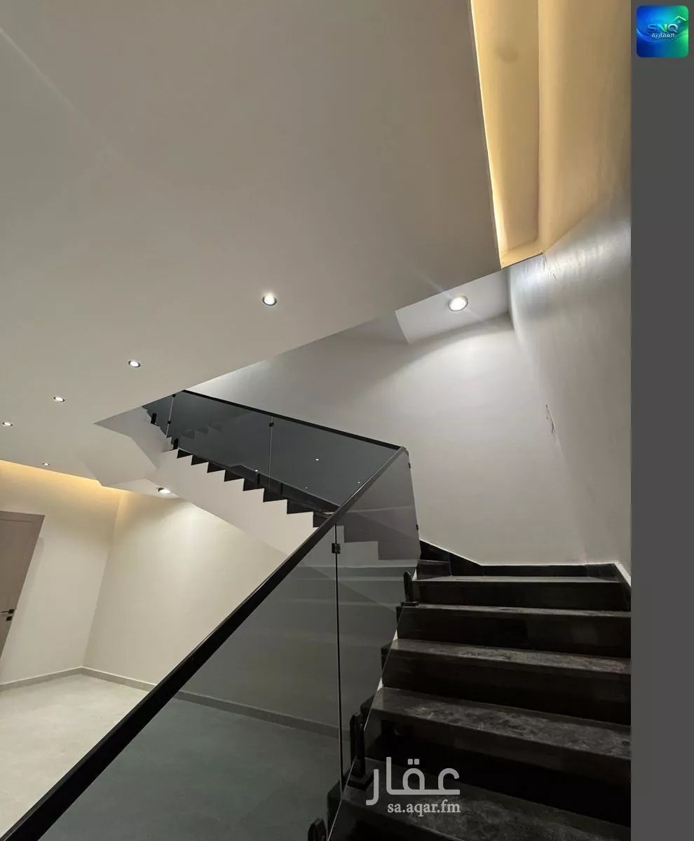 7 bedroom villa in Dahiat King Fahd 15