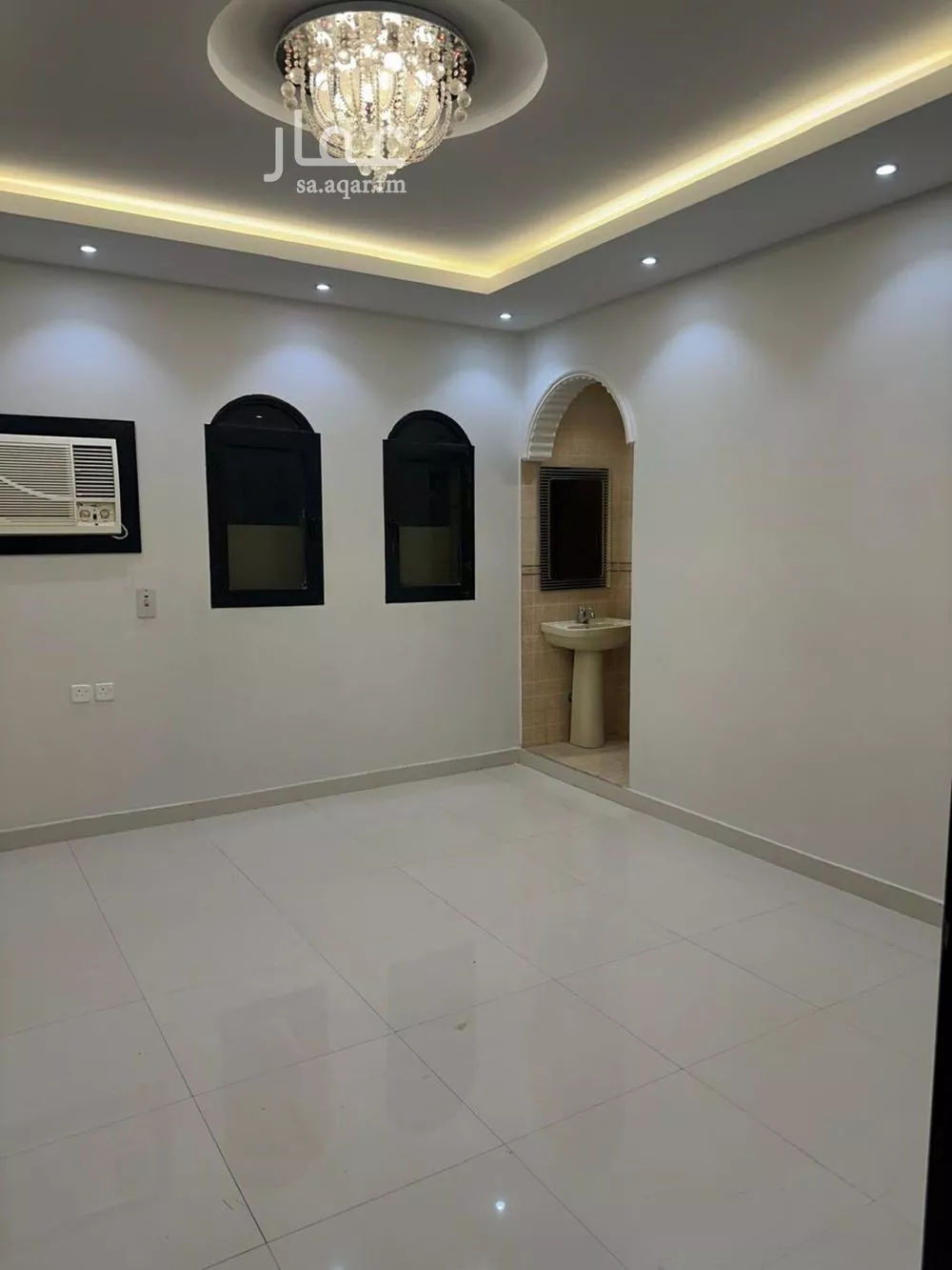 3 bedroom floor in Al Rawdah 9