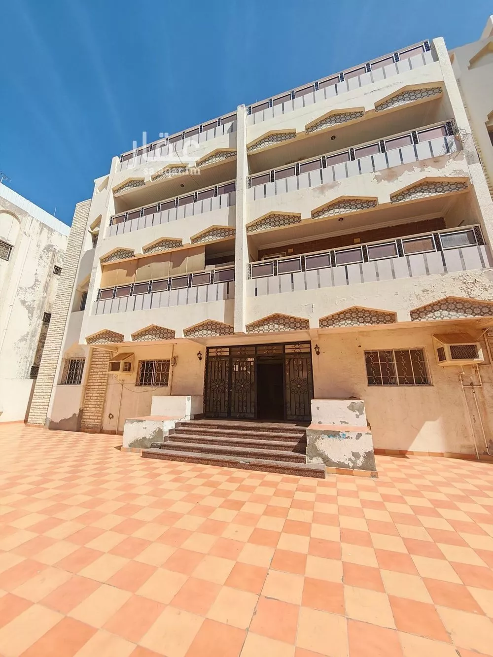 2 bedroom apartment in Mishrifah 12