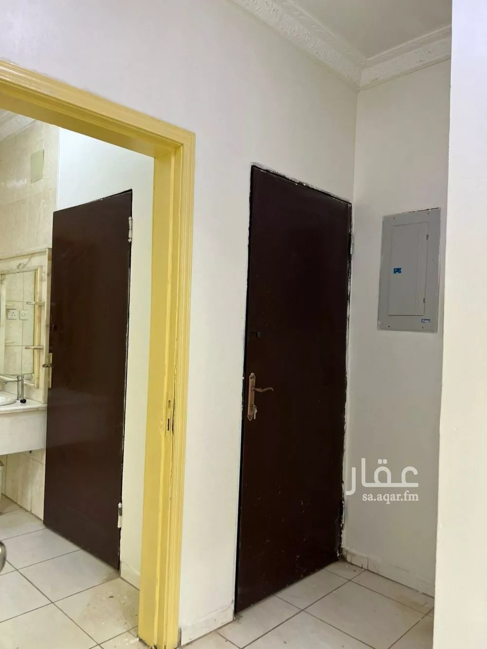 3 bedroom floor in Al Janadriyah 8