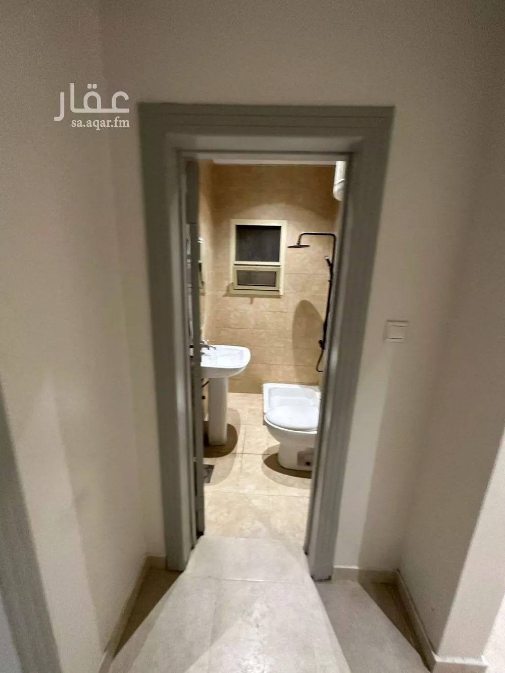 فيلا 9 غرف في الياسمين 15