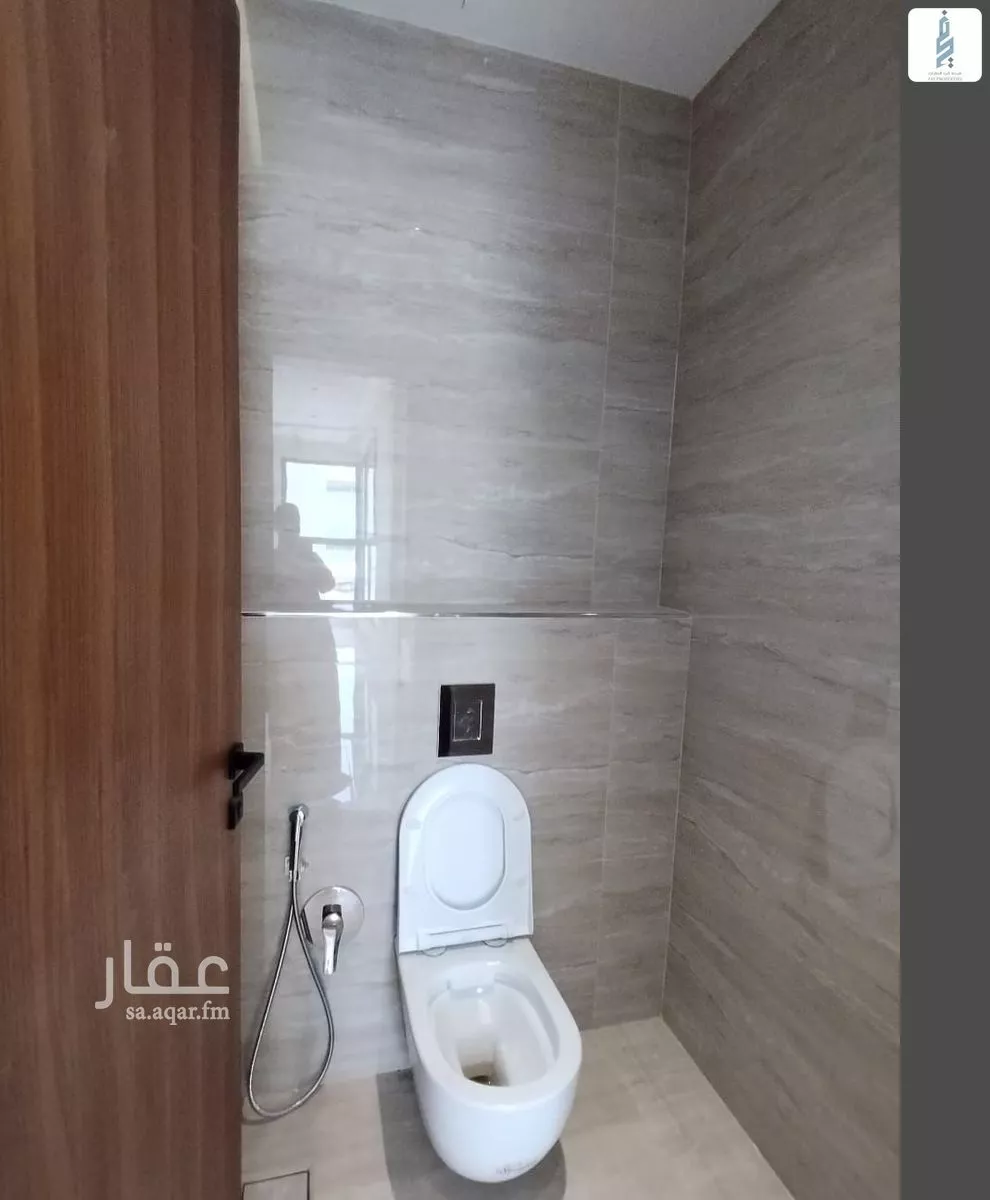 فيلا 4 غرف في النرجس 8