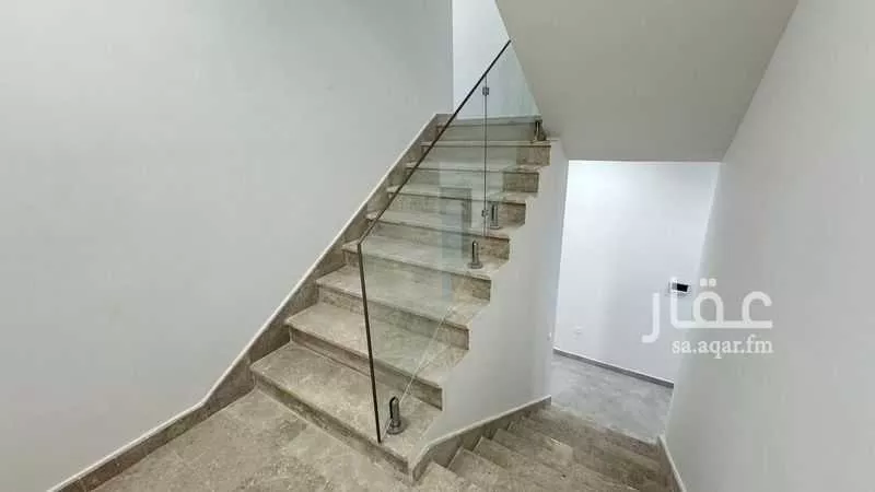 5 bedroom villa in Al Narjis 13