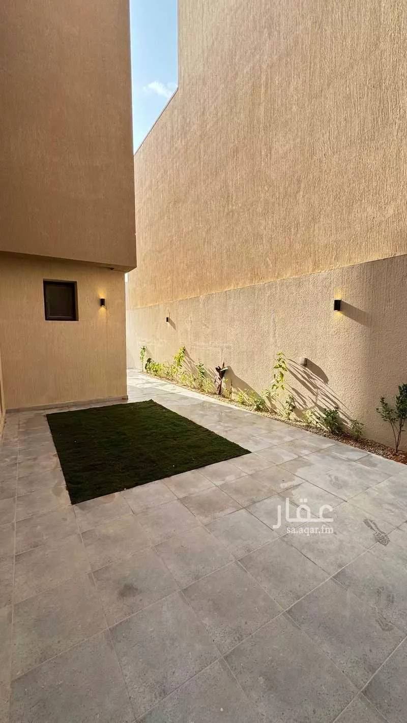 5 bedroom villa in Al Narjis 5
