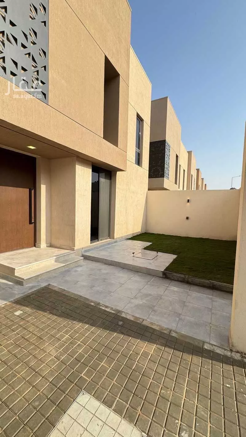 5 bedroom villa in Al Narjis 6