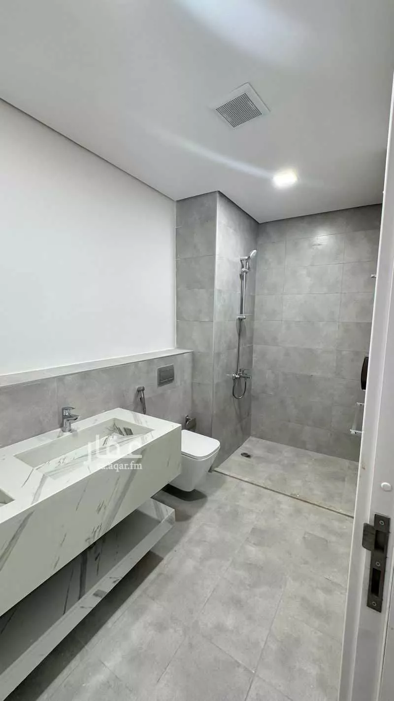 5 bedroom villa in Al Narjis 9