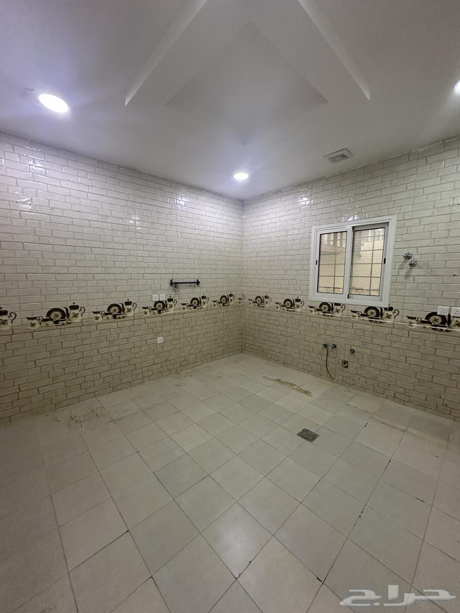 6 bedroom villa in Dahiat King Fahd, Eastern Province 9