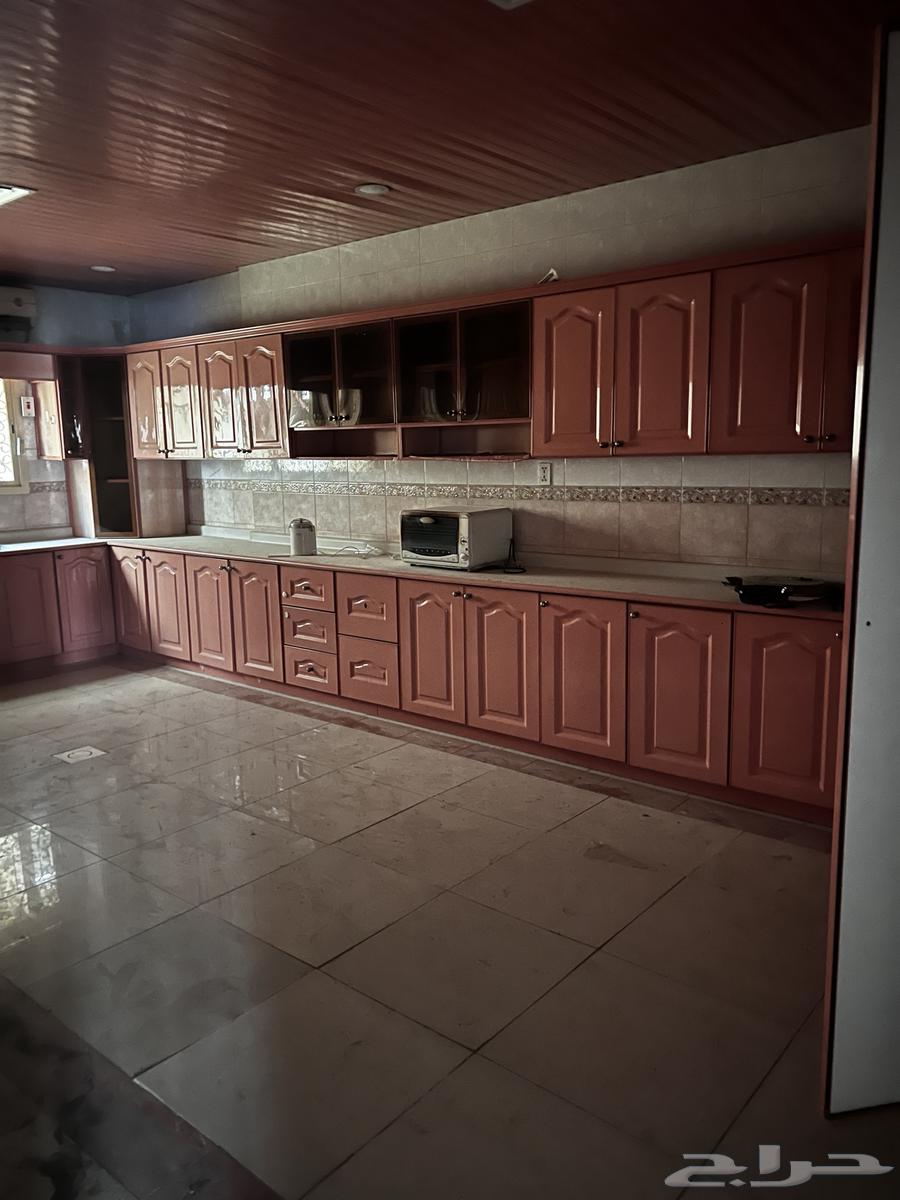 15 bedroom villa in Abdullah Fuad 10