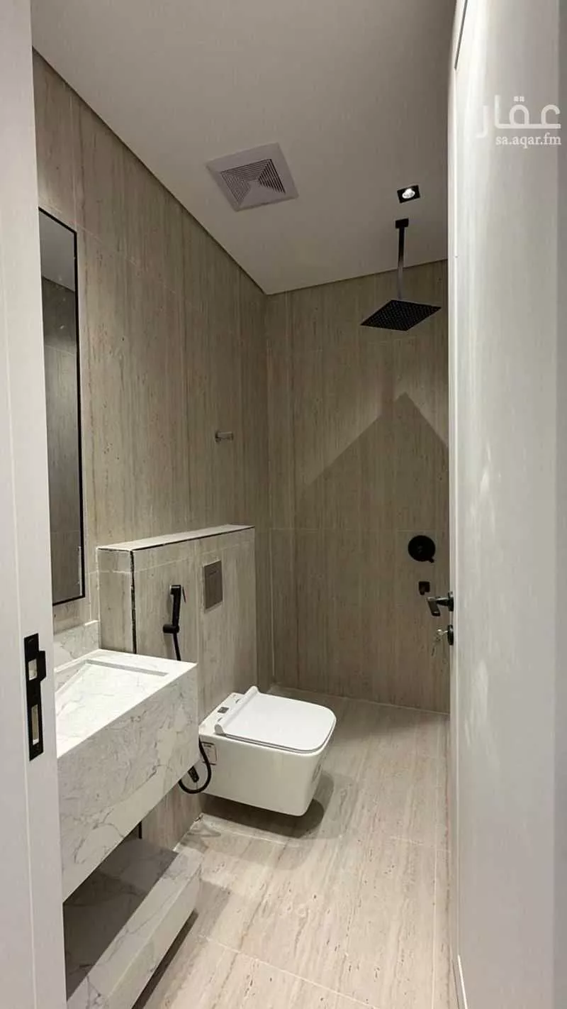 4 bedroom apartment in Okaz, Riyadh 5