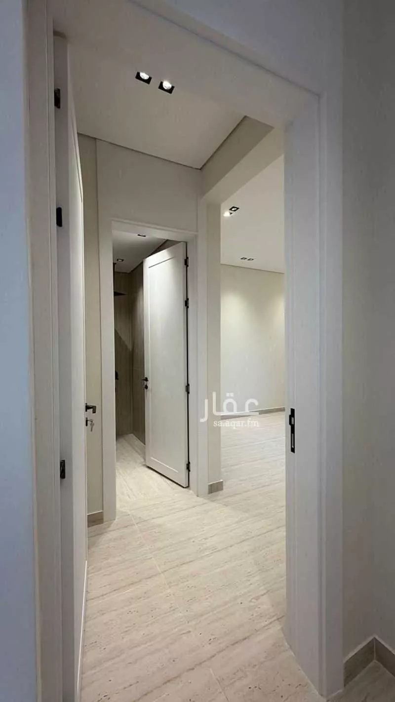 4 bedroom apartment in Okaz, Riyadh 7