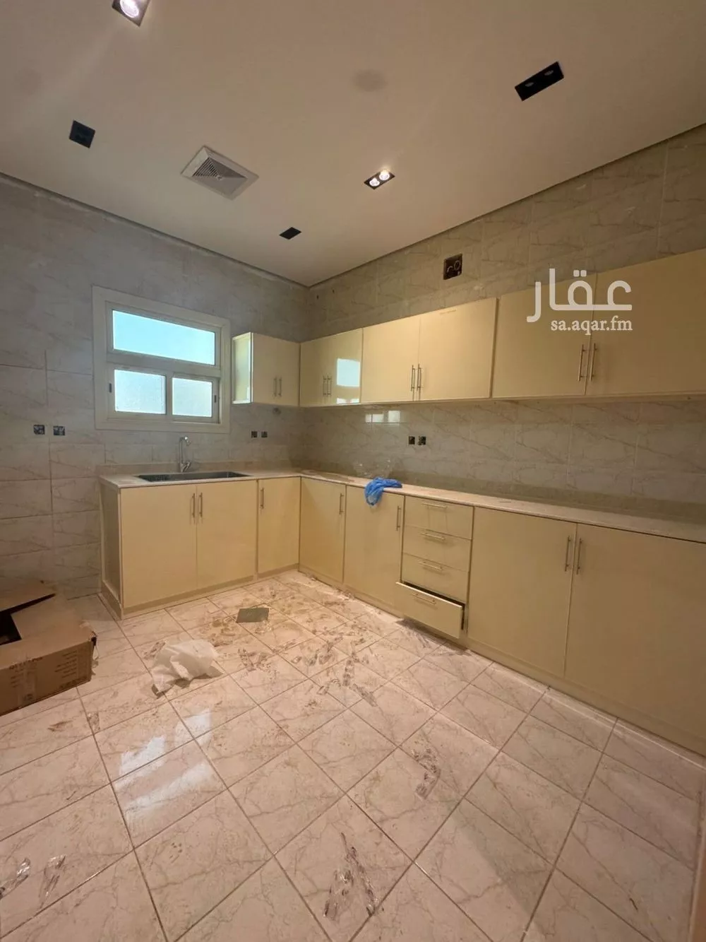 3 bedroom floor in Al Aridh 8