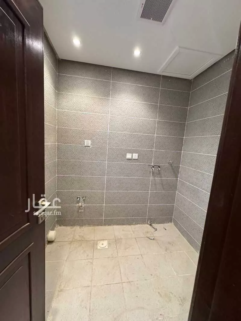 فيلا 6 غرف في الصوارى 20