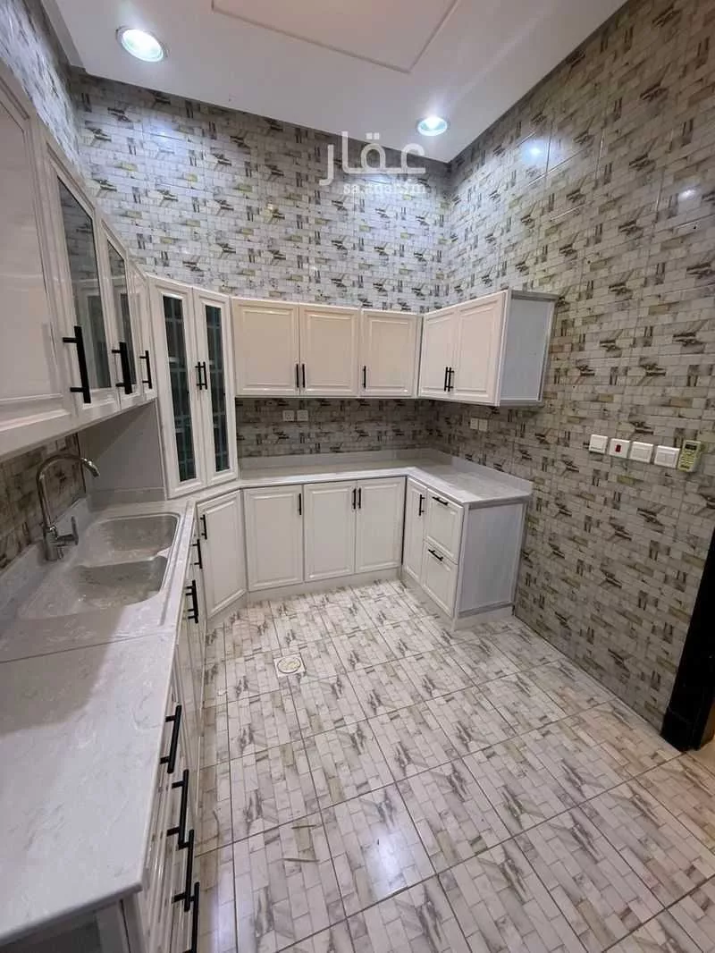3 bedroom apartment in Irqah 16