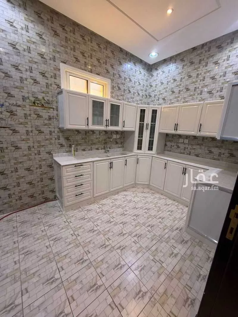 3 bedroom apartment in Irqah 21