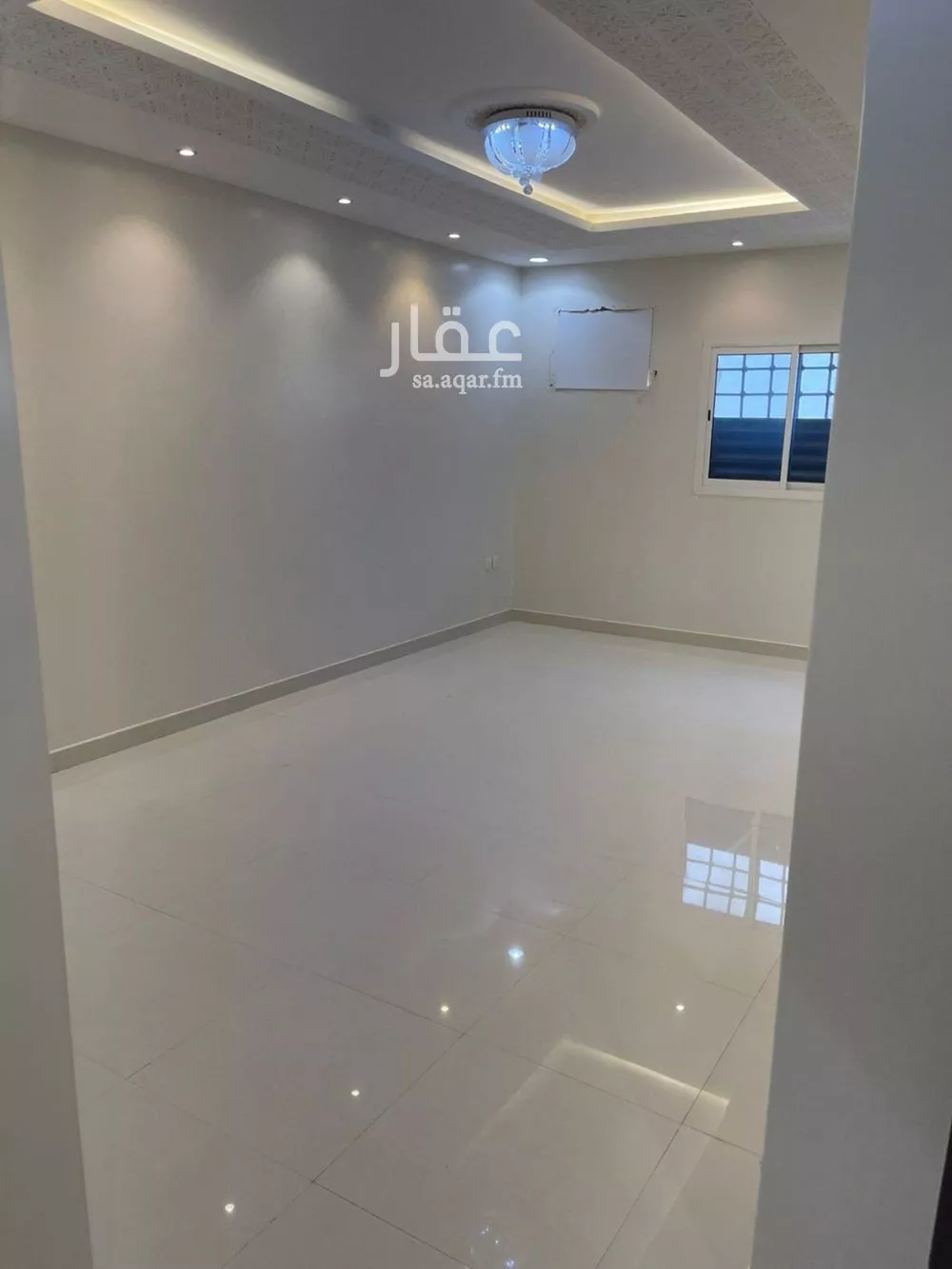 3 bedroom floor in Tuwaiq 10