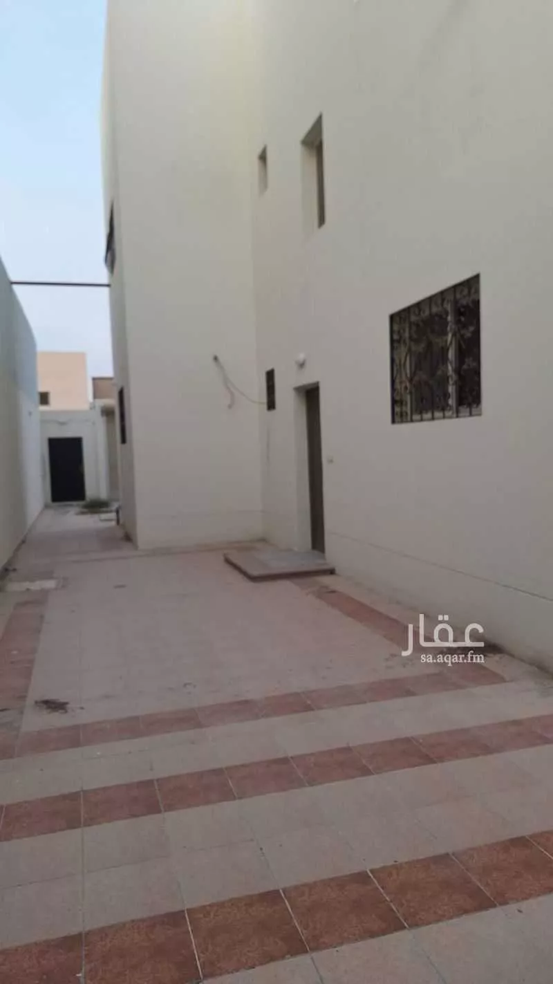 5 bedroom villa in As Sawari 7