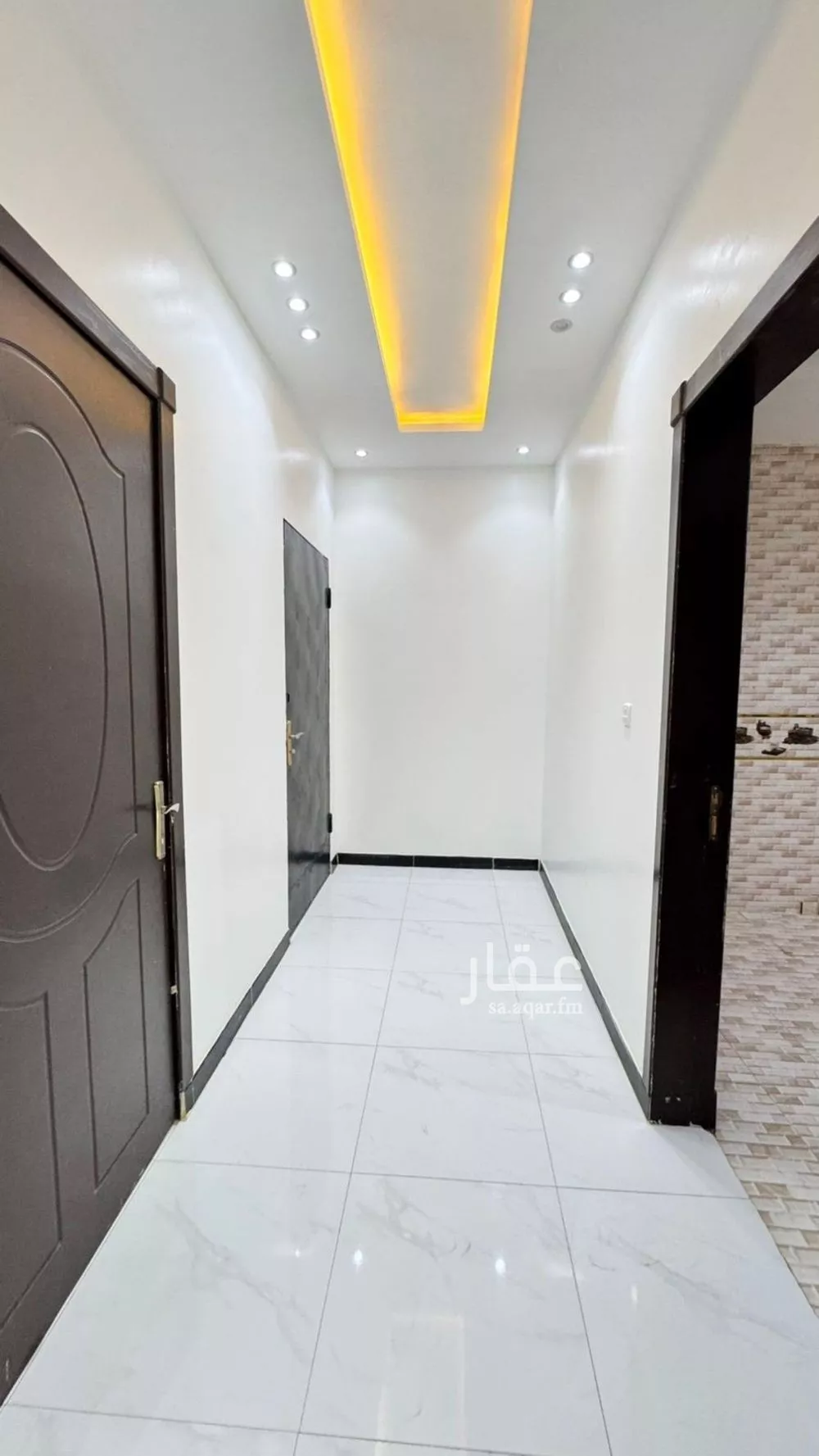 2 bedroom floor in Al Janadriyah 5