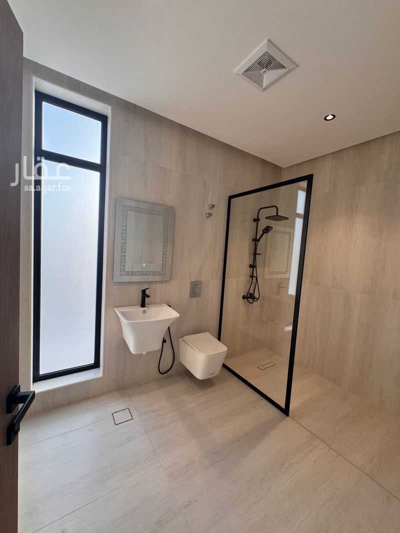 4 bedroom villa in East Beach, Eastern Province 4
