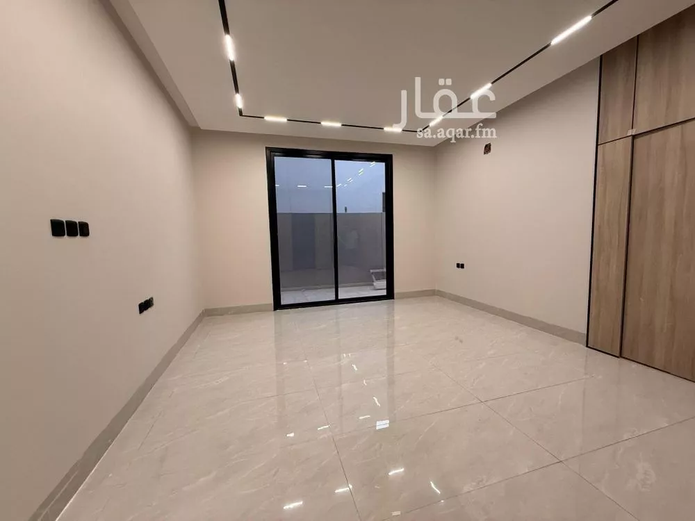6 bedroom villa in Al Maizilah 2