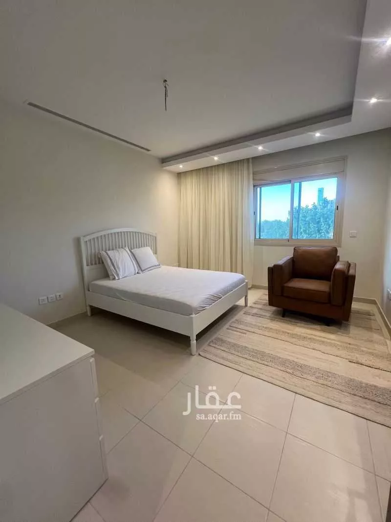 3 bedroom apartment in Al Shati 4