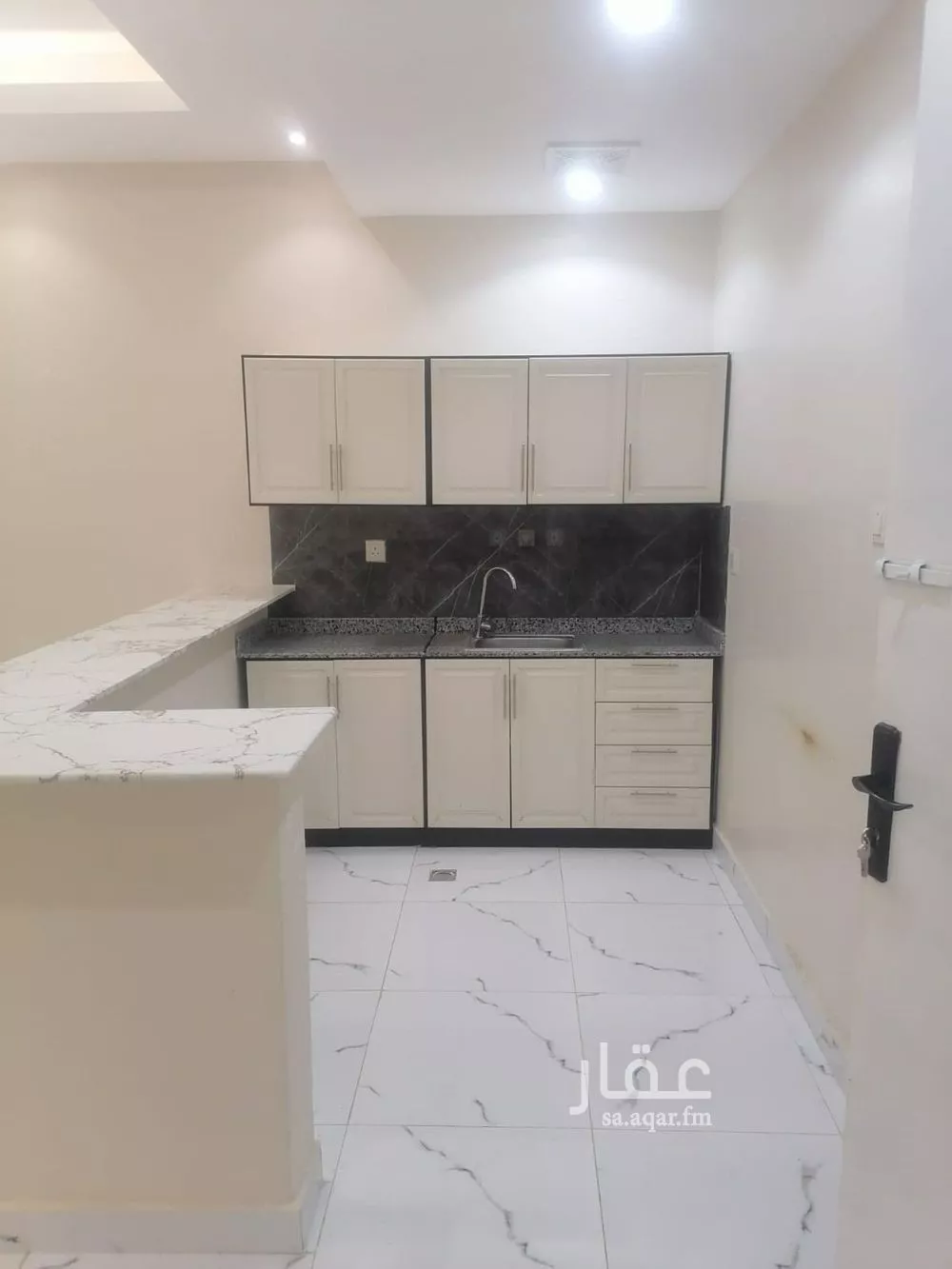 شقة 1 غرف في اليرموك 4