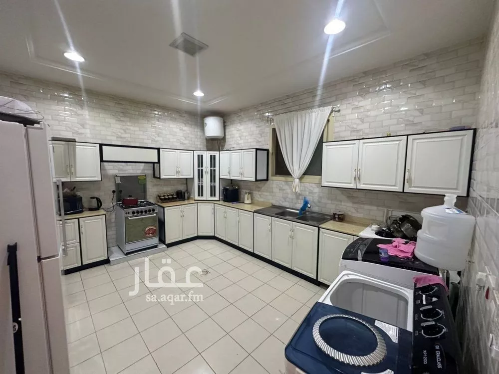 5 bedroom apartment in Dhahrat Namar 8