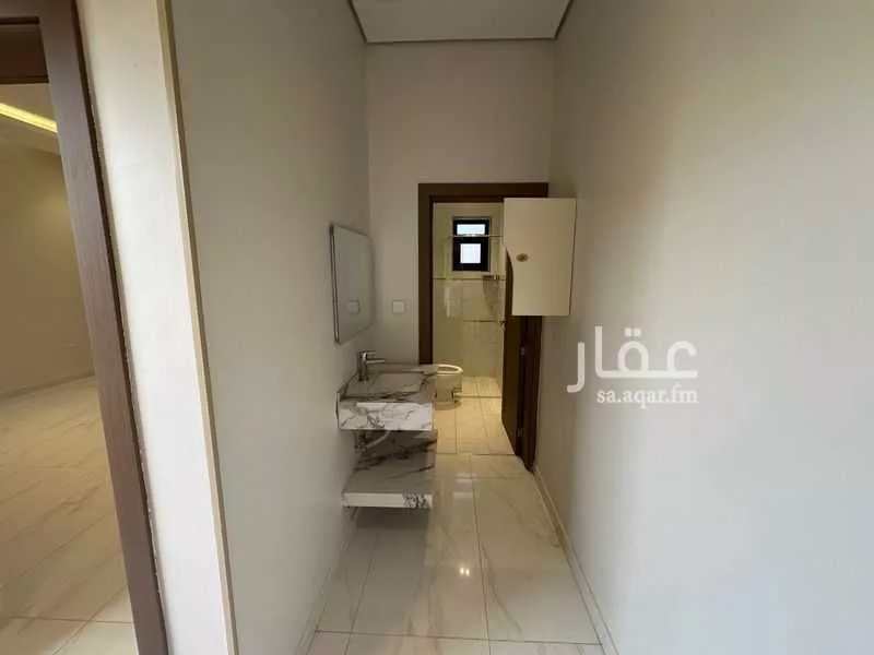 دور 4 غرف في النموذجية 8