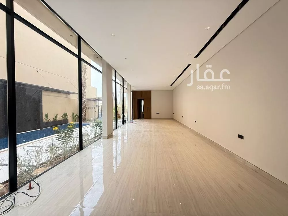 6 bedroom villa in Al Mahdiyyah 23