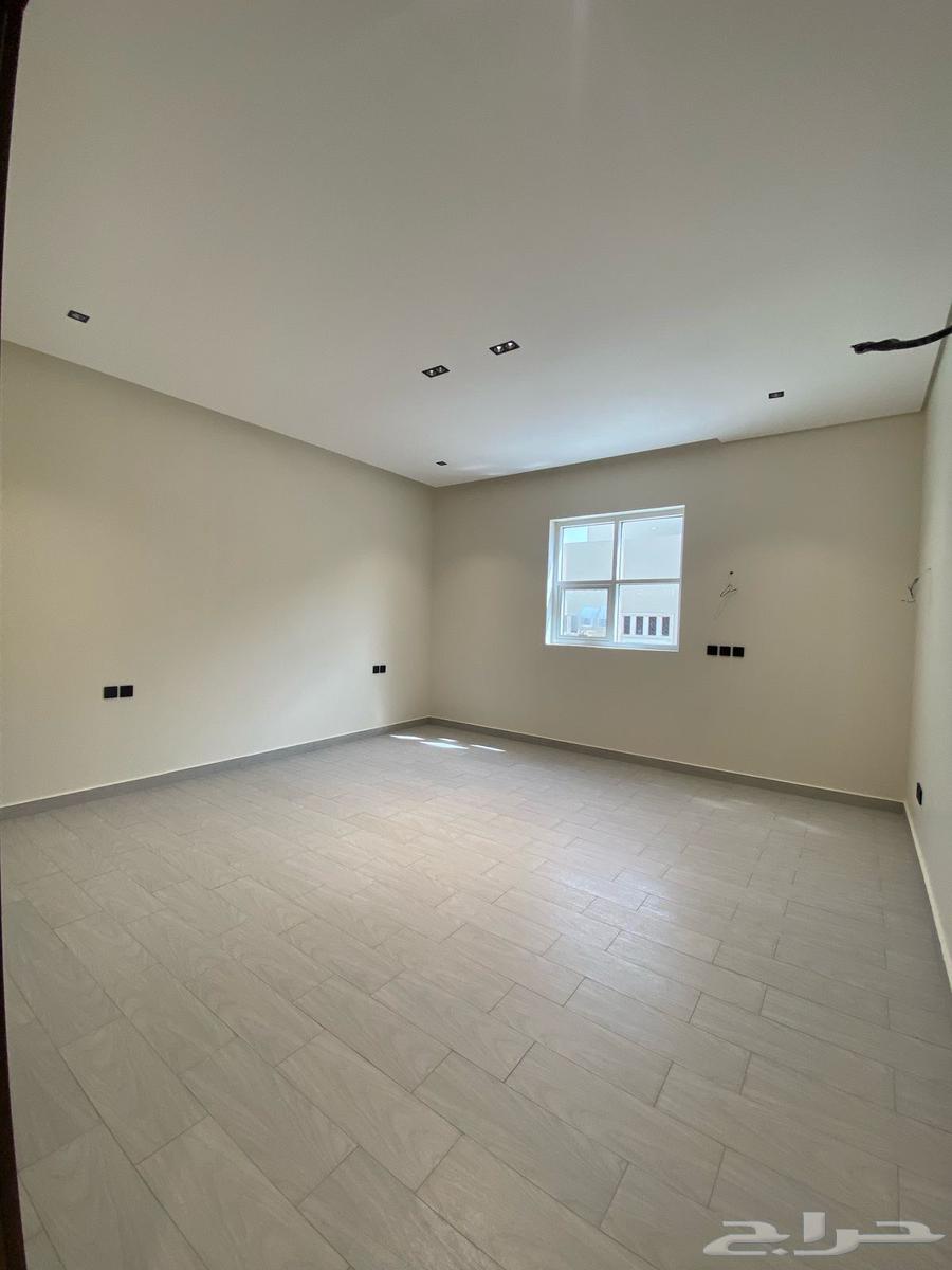 4 bedroom villa in Al Malaz 3