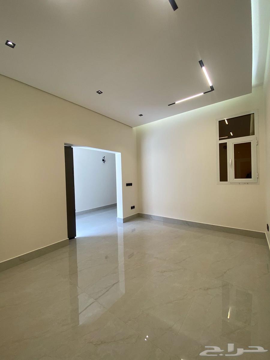 4 bedroom villa in Al Malaz 9