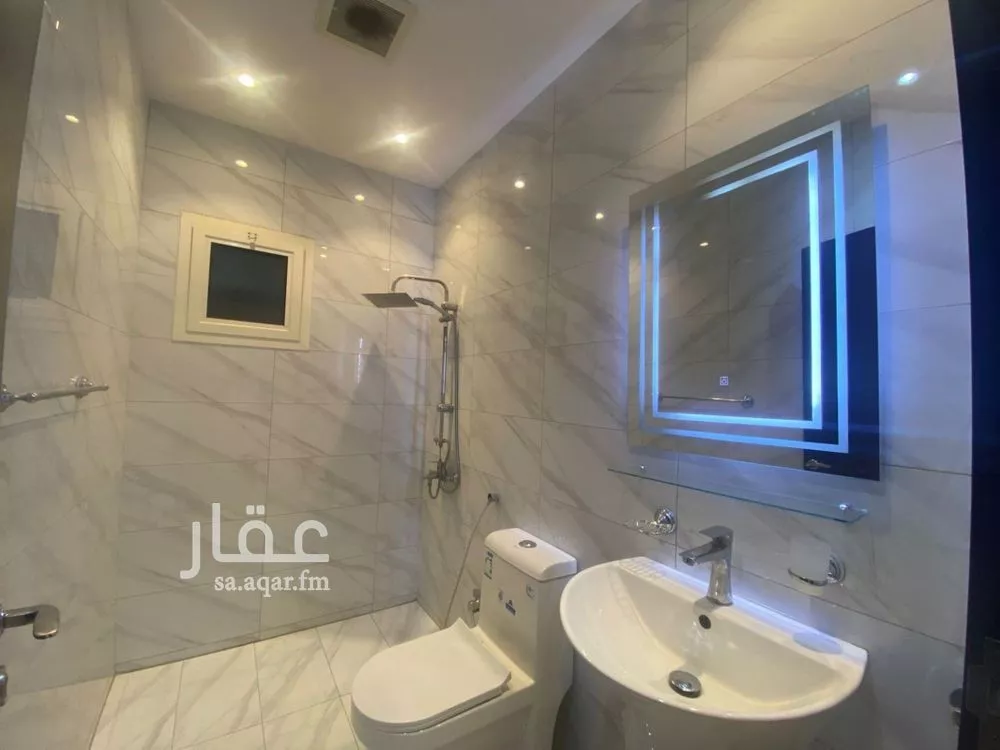 2 bedroom apartment in Al Qairawan 6