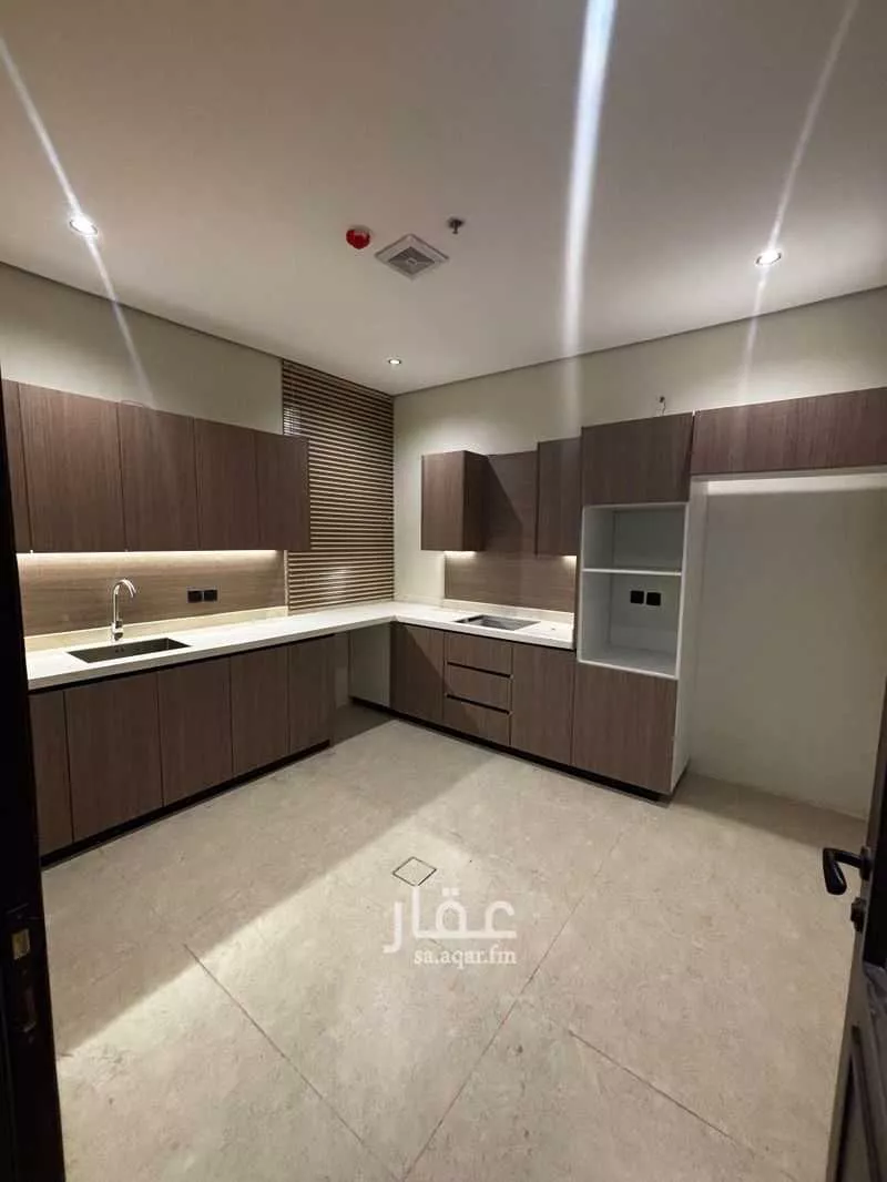 3 bedroom apartment in Taibah, Eastern Province 10